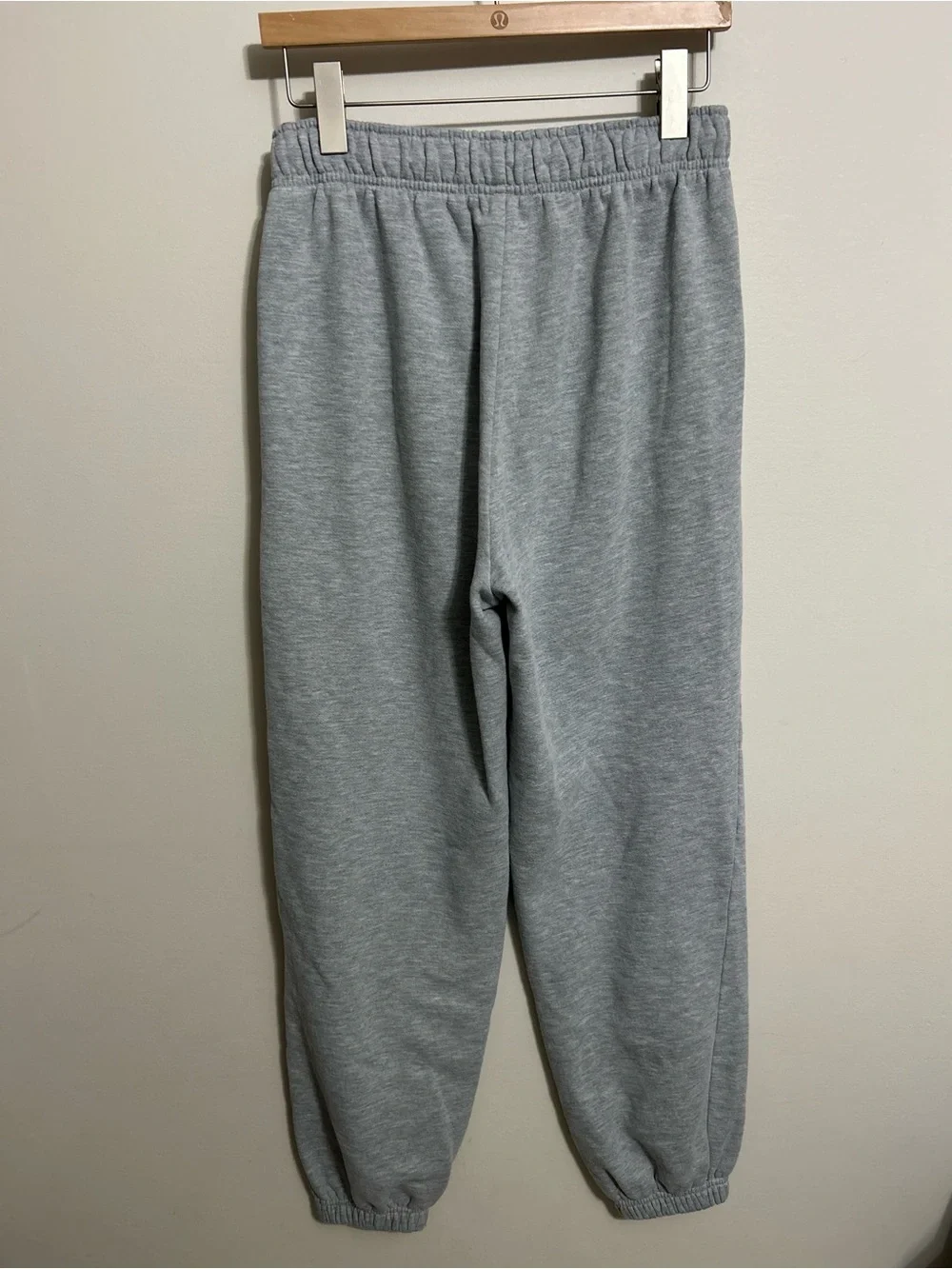 ⭐️Alo Yoga Accolade Sweatpants Gray Small⭐️